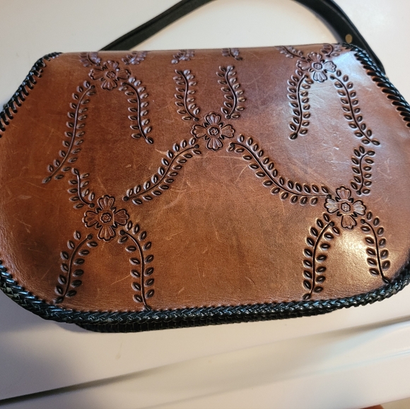 Vintage Tooled Leather Bag - Picture 4 of 10